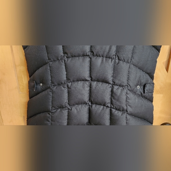 EDDIE BAUER Down Vest, size Medium - Picture 7 of 10